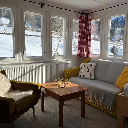 Gemuetliche Huette In Der Mit Herrlicher Aussicht Prázdninový dům *